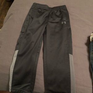 Boys UA sweatpants, 4T.